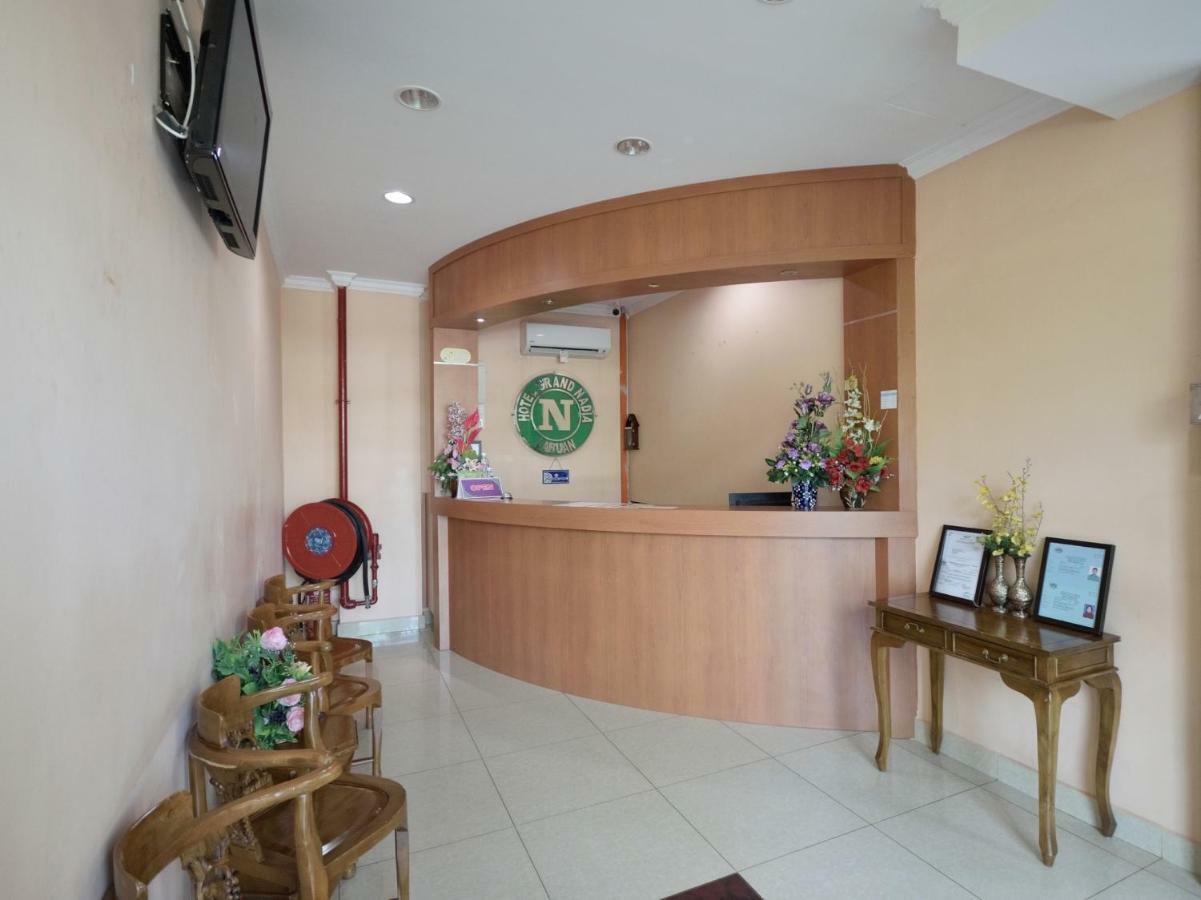 Oyo 892 Hotel Grand Nadia Лабуан Экстерьер фото